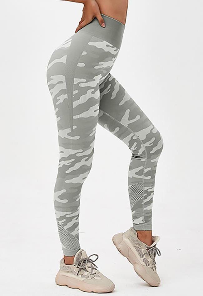 Seamless Camo Legging - mayzia